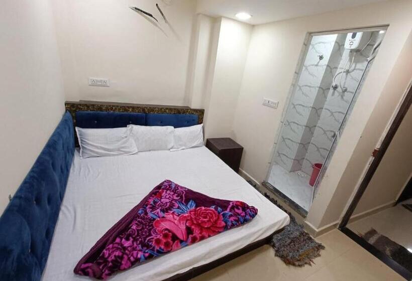 בית מלון כפרי Blue Tower Inn