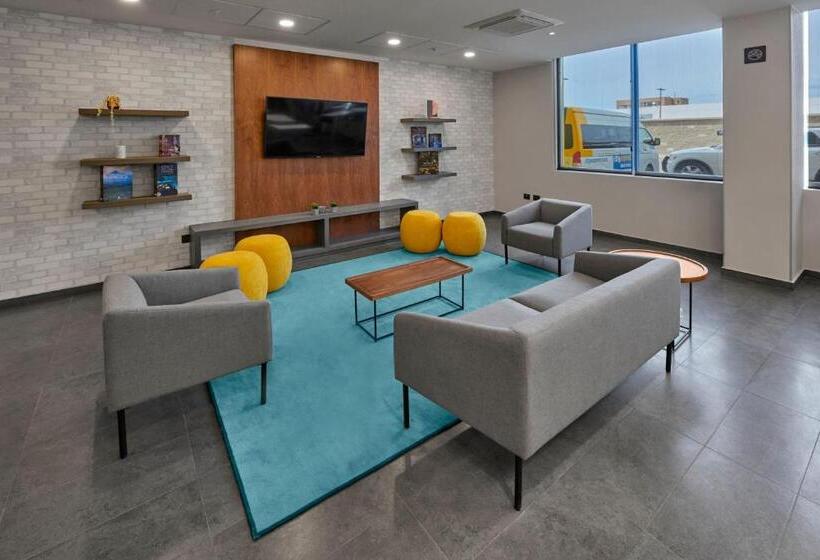 فندق City Express By Marriott Cancun Aeropuerto