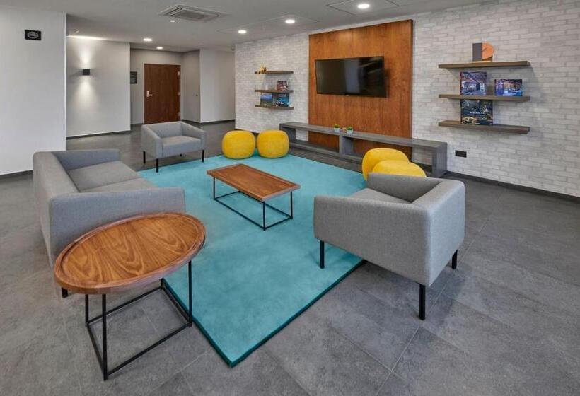 فندق City Express By Marriott Cancun Aeropuerto