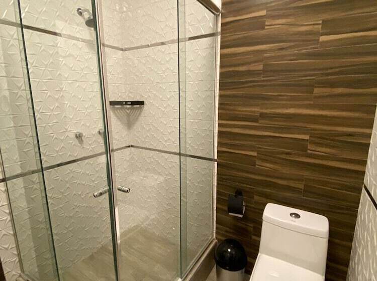 هتل Ciudad Del Sol Hostel