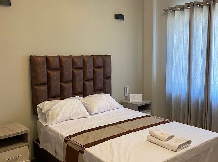 هتل Ciudad Del Sol Hostel