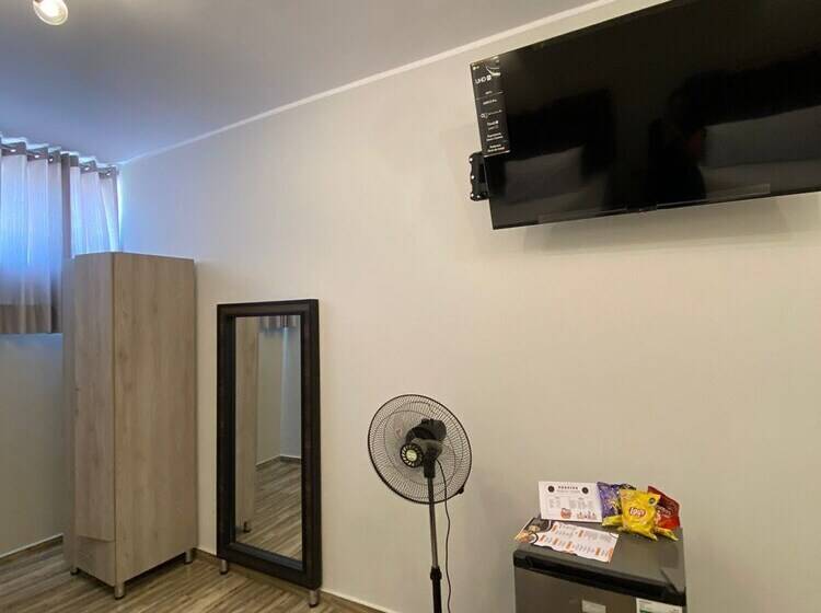 هتل Ciudad Del Sol Hostel