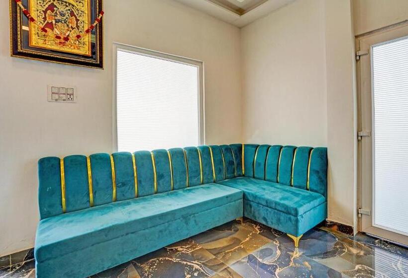 ホテル Collection O Amit Legagcy Resort