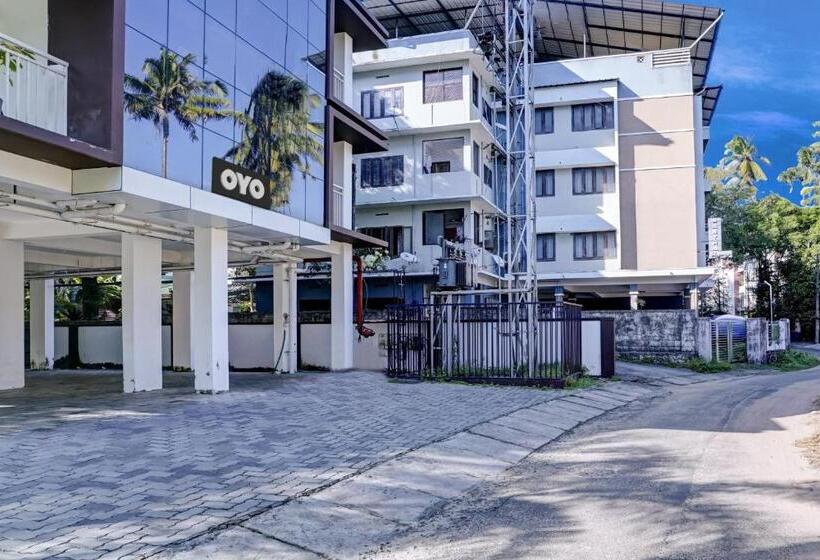 酒店 Collection O Ayesha Homes