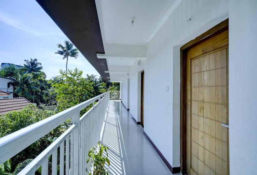 酒店 Collection O Ayesha Homes