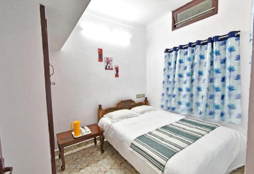 هتل Coral Home Stay