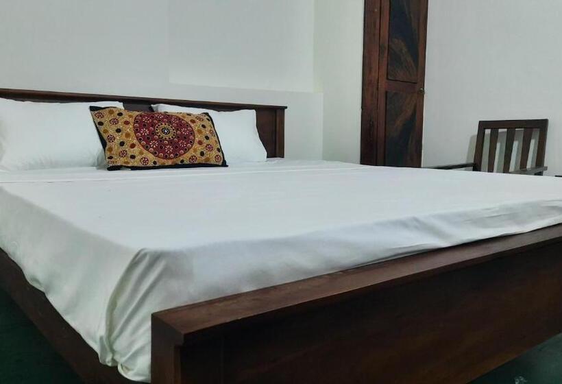 호텔 Dilhar Resort And Sea Point