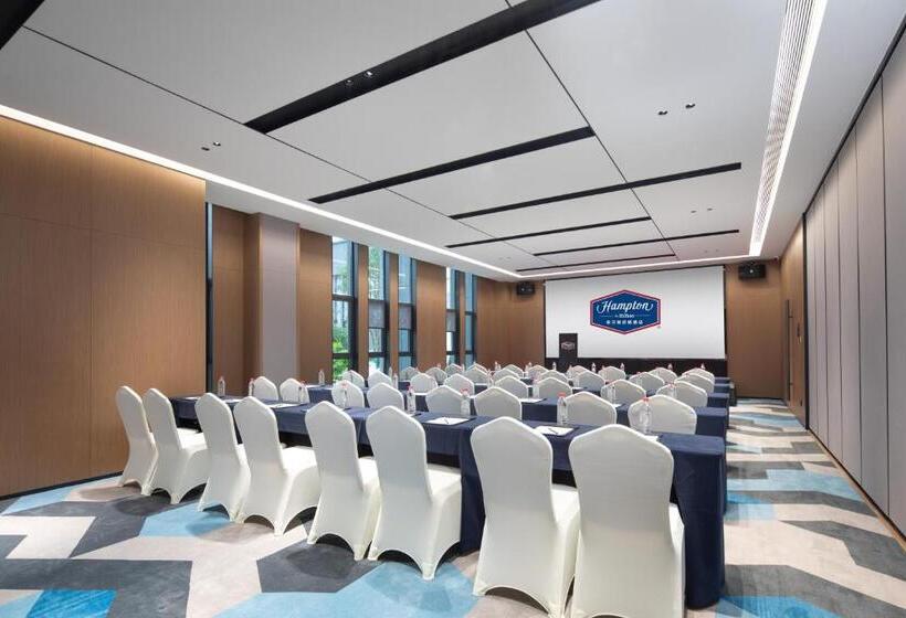 בית מלון כפרי Hampton By Hilton Wuhan Optics Valley