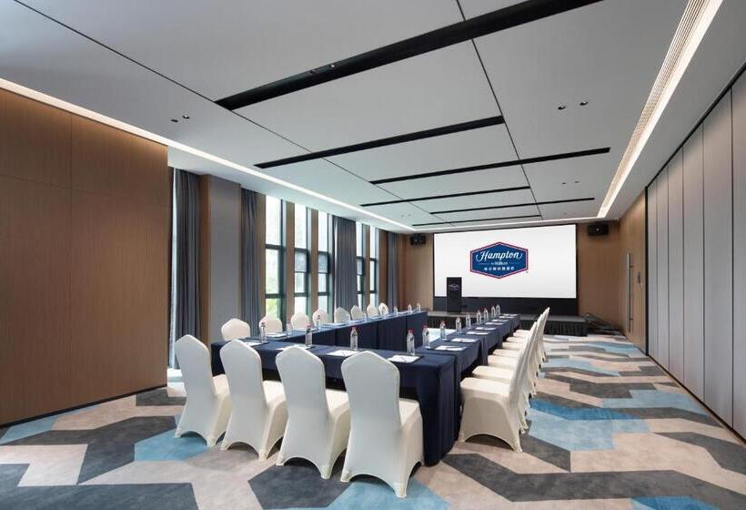 בית מלון כפרי Hampton By Hilton Wuhan Optics Valley