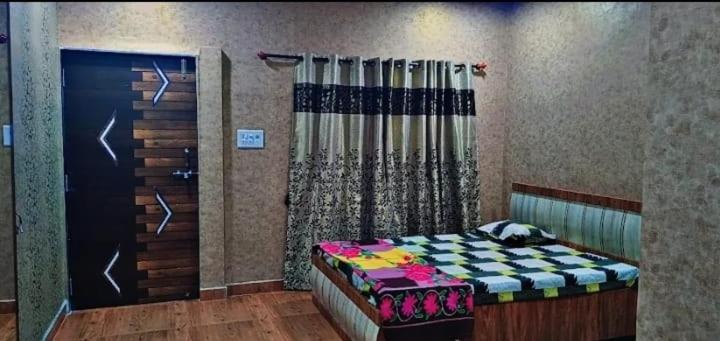 בית מלון כפרי Hill View Resort With Swimming Pool