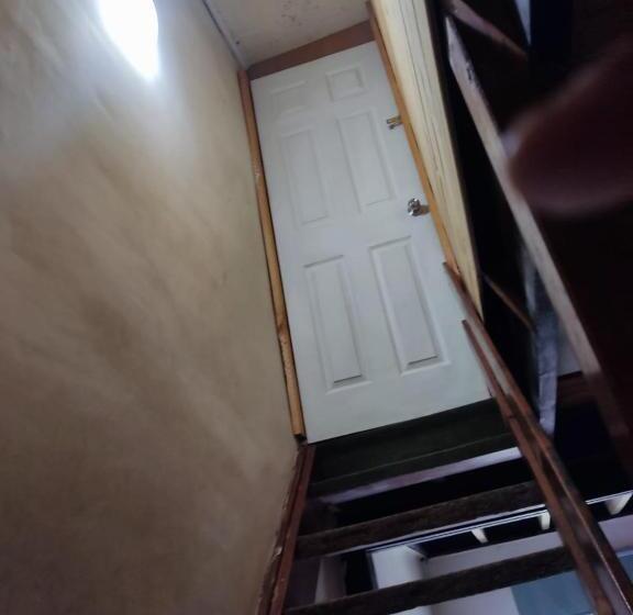 בית מלון כפרי Hostal Nfrocket