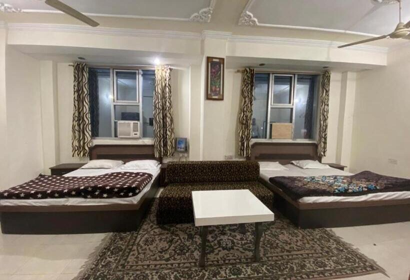 ホテル Jk Breeze & Dental Care Jammu