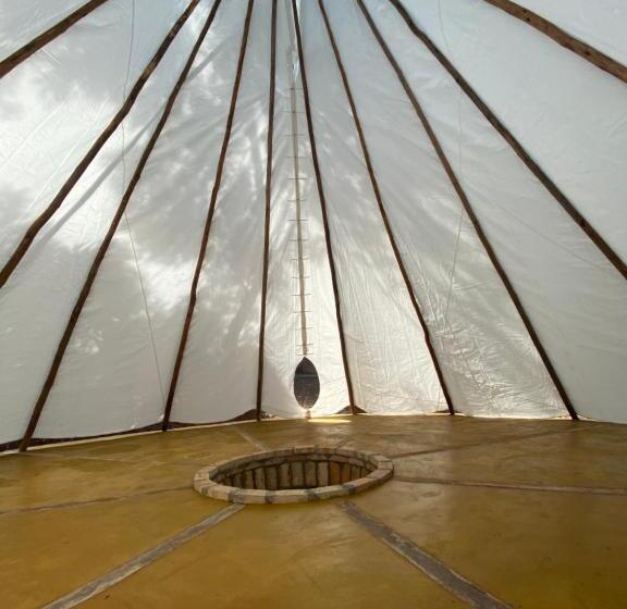 בית מלון כפרי Kalis Inn