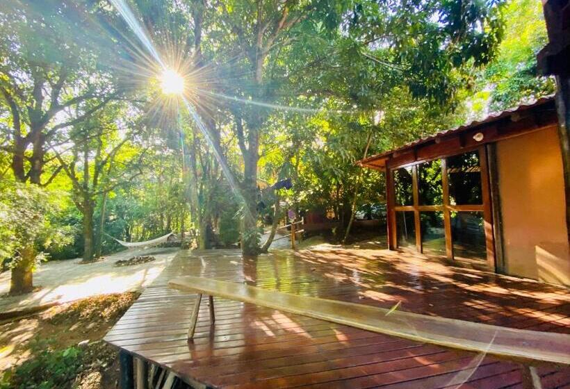 בית מלון כפרי Kalis Inn