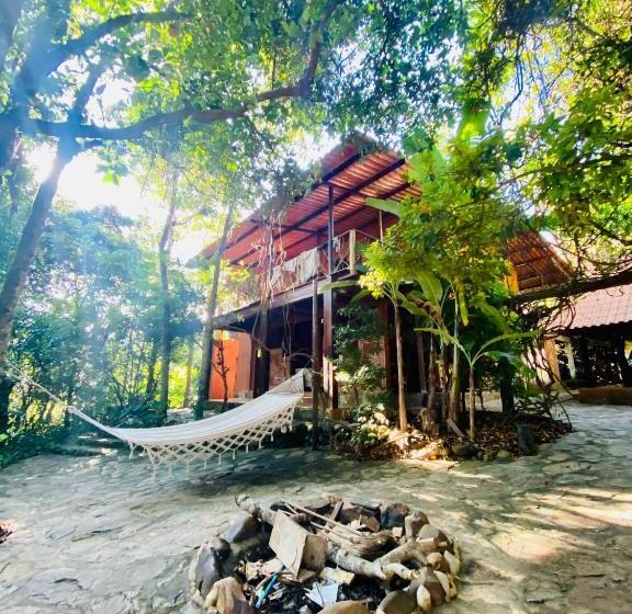 בית מלון כפרי Kalis Inn