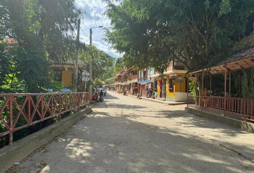 בית מלון כפרי La Candelaria