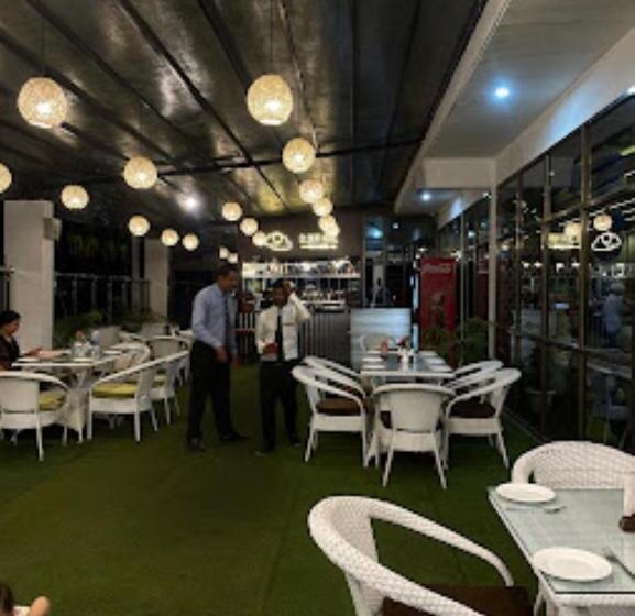 酒店 Lake View,chhatarpur