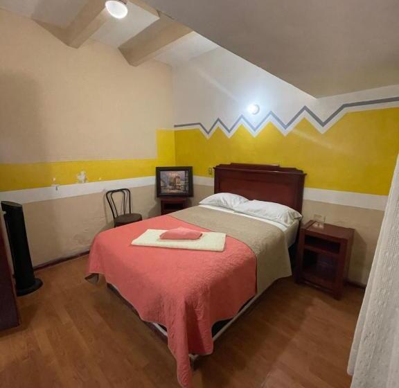 فندق María Dolores