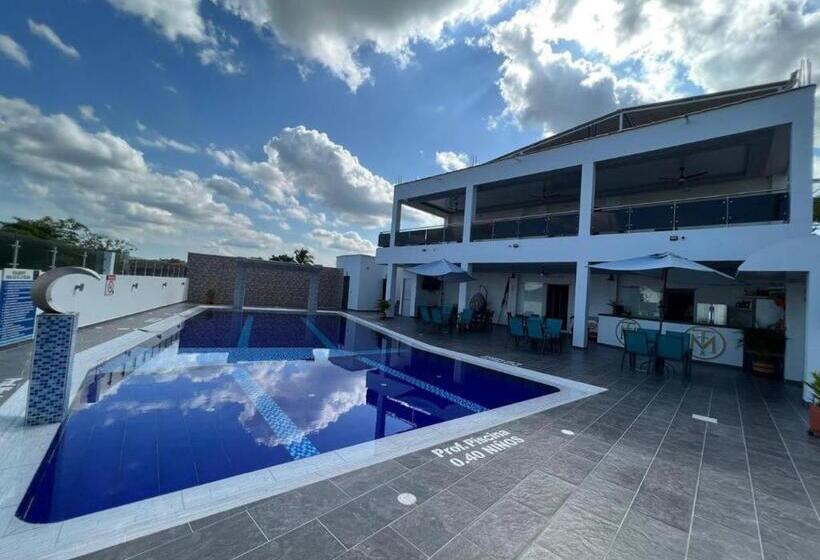 ホテル Mass Luxury