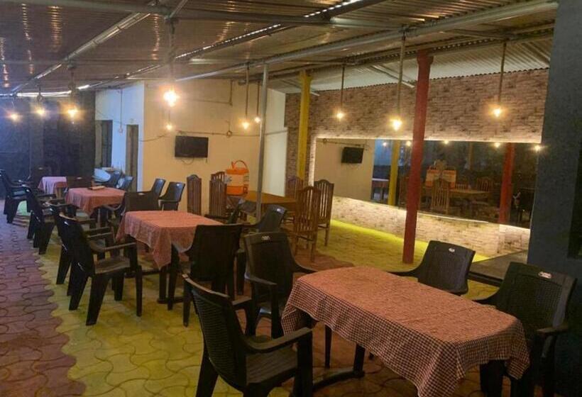 בית מלון כפרי Mauli Resorts, Wardha