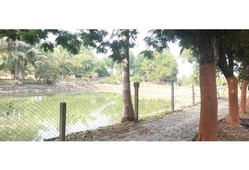 בית מלון כפרי Mauli Resorts, Wardha