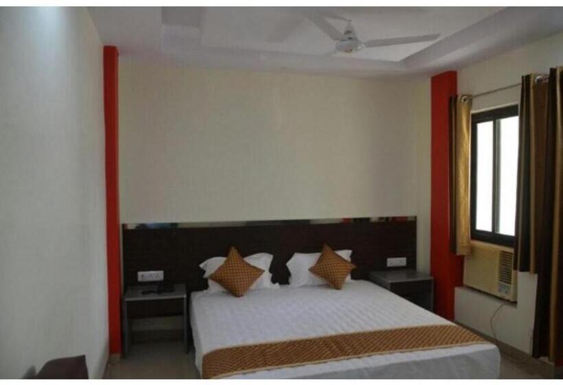 בית מלון כפרי Midtown Inn, Singrauli