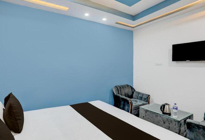 ホテル Oyo Flagship S. R Grand