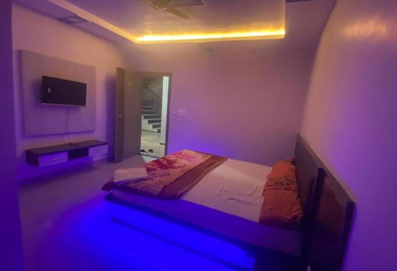 Отель Paradise Residency And Cafe