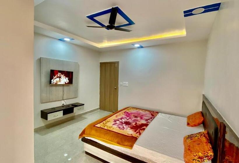 Отель Paradise Residency And Cafe