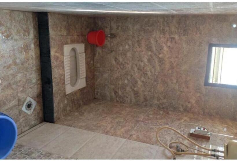 בית מלון כפרי Prerna Lodge, Solapur