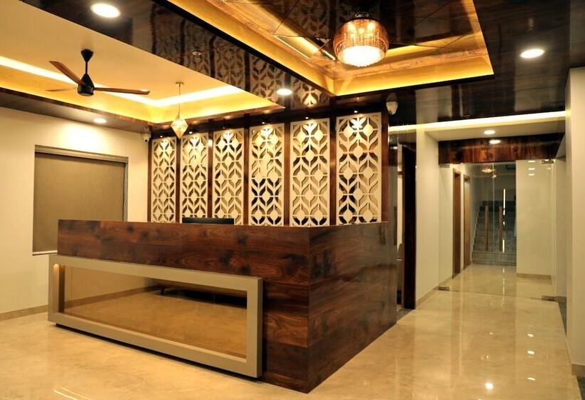 בית מלון כפרי Radhika