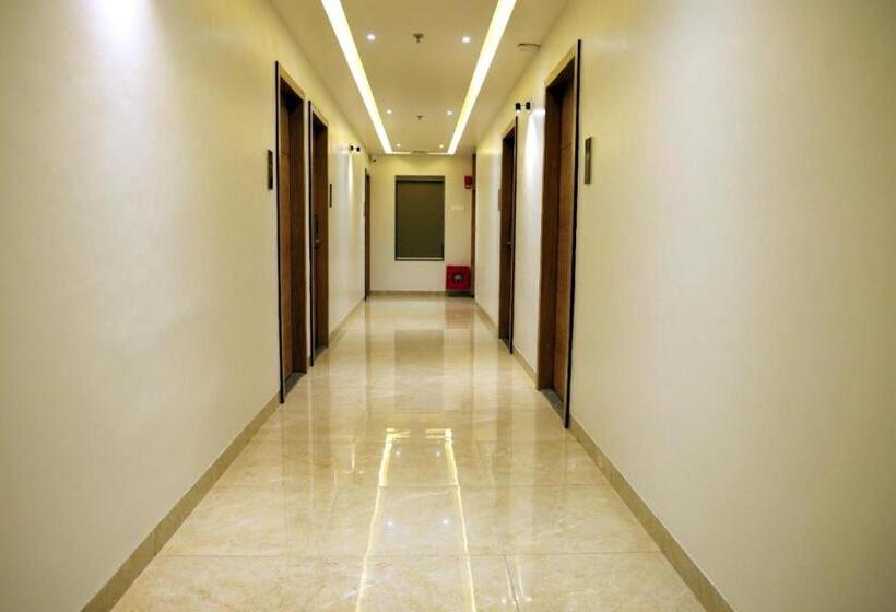 בית מלון כפרי Radhika