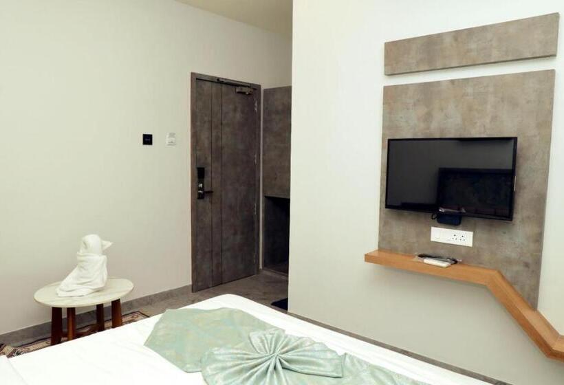 בית מלון כפרי Radhika