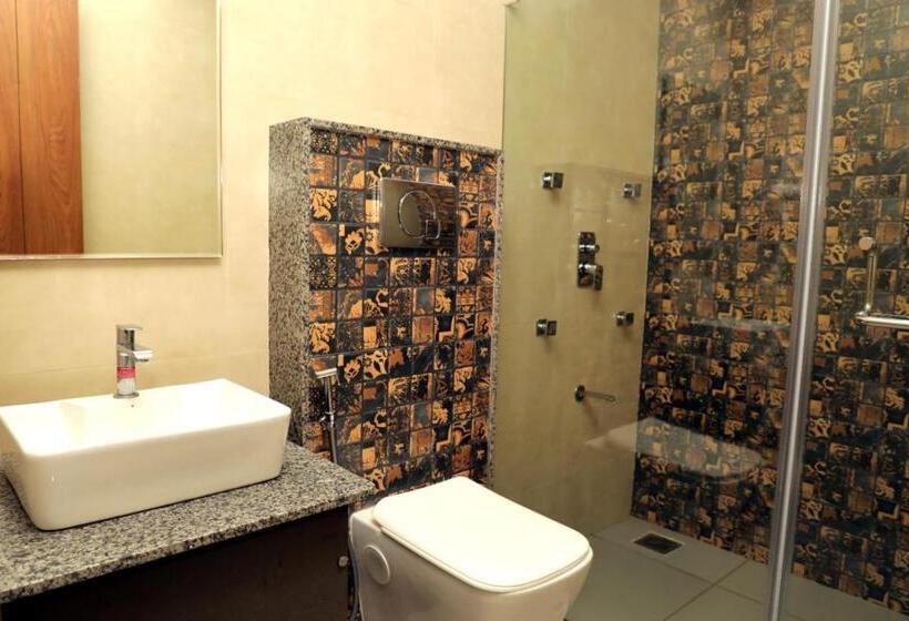 בית מלון כפרי Radhika