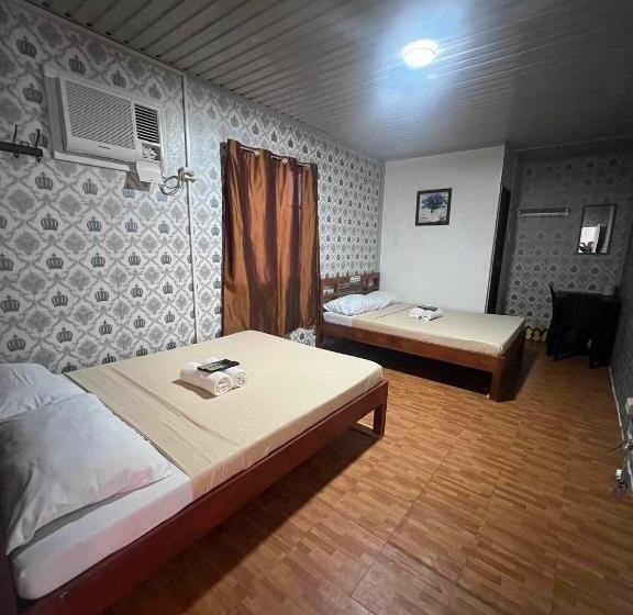 هتل Reddoorz @ Boondocks Cabins Resort