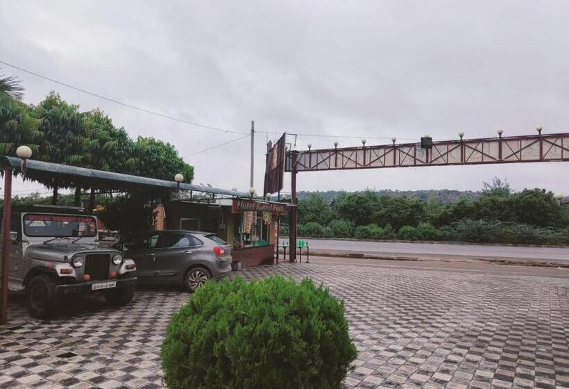 Hotel Royal Fort   Chandwaji