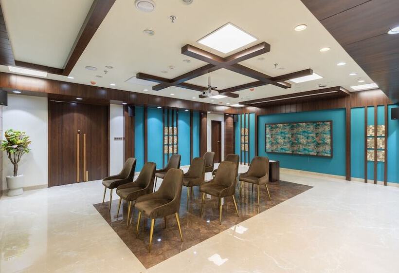 호텔 Royal Rawal Luxury Boutique