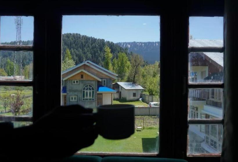 בית מלון כפרי Sarwa Cottage Jammu And Kashmir