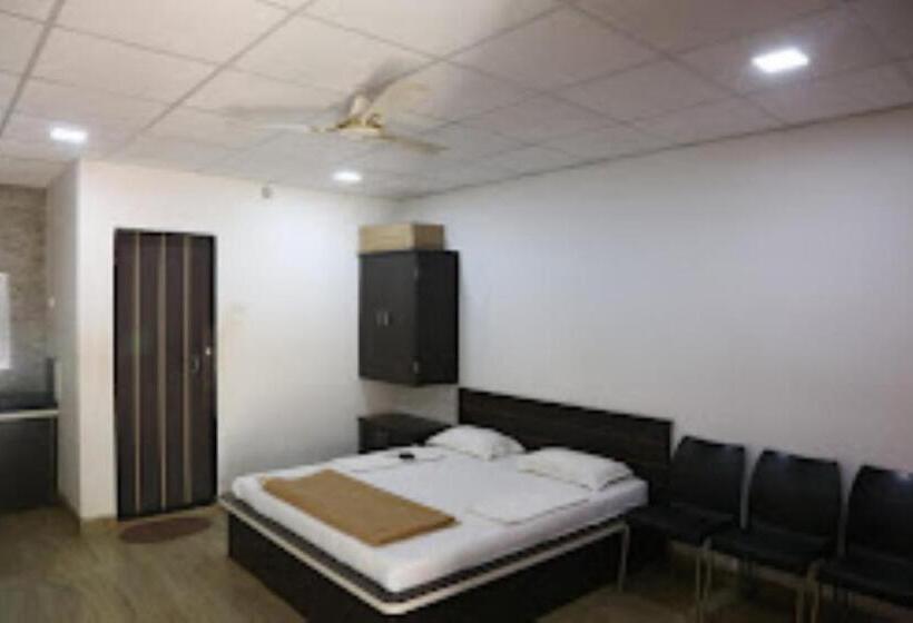 Hotel Silver Sand,malvan