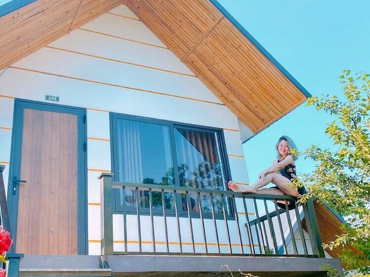 هتل Sky Bay Lodge