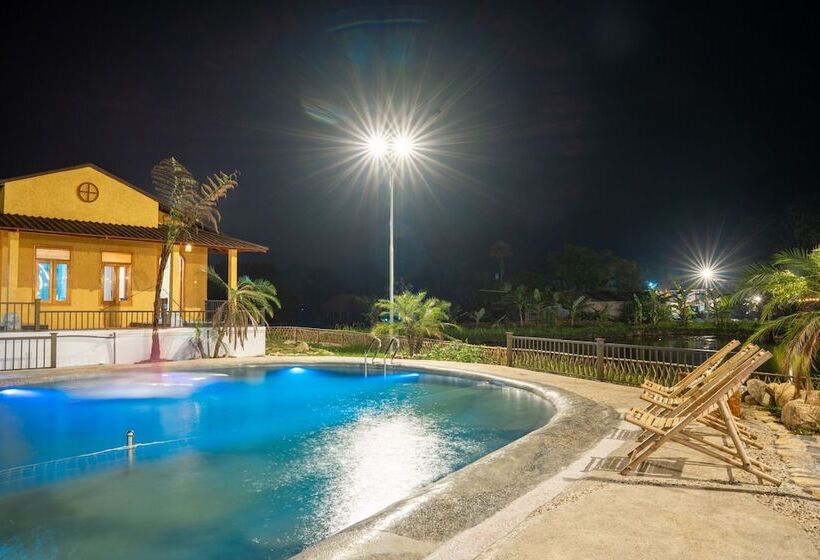 هتل Sky Bay Lodge