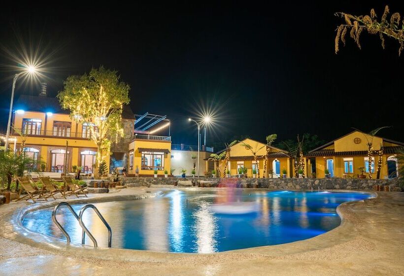 هتل Sky Bay Lodge