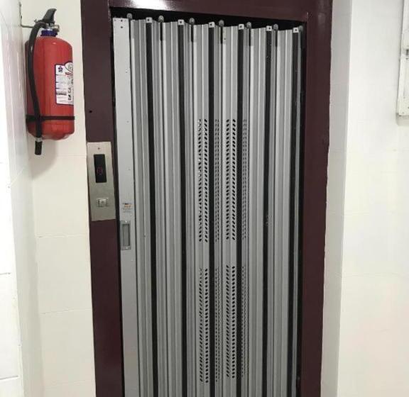 ホテル Sm Mansion Near Harbour & High Court