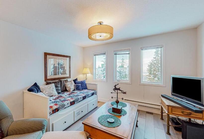 Отель Snowcrest Village, Unit 5b