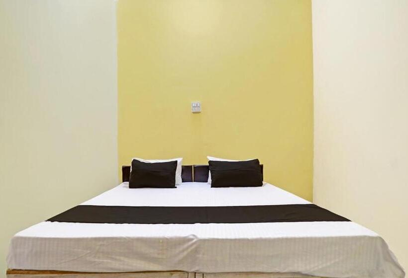 호텔 Spot On Shiv Guest House