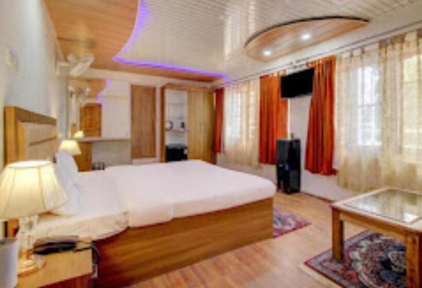 בית מלון כפרי Sultan Residency Srinagar
