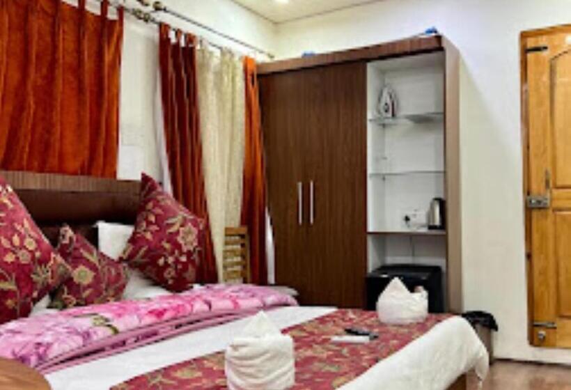 בית מלון כפרי Sultan Residency Srinagar