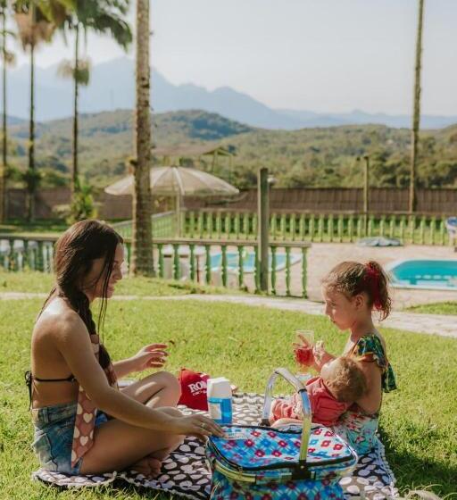 ホテル Suítes Romanetto Com Piscina E Vista   Antonina