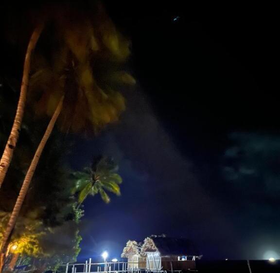 Отель Tamaku House Reef Raja Ampat