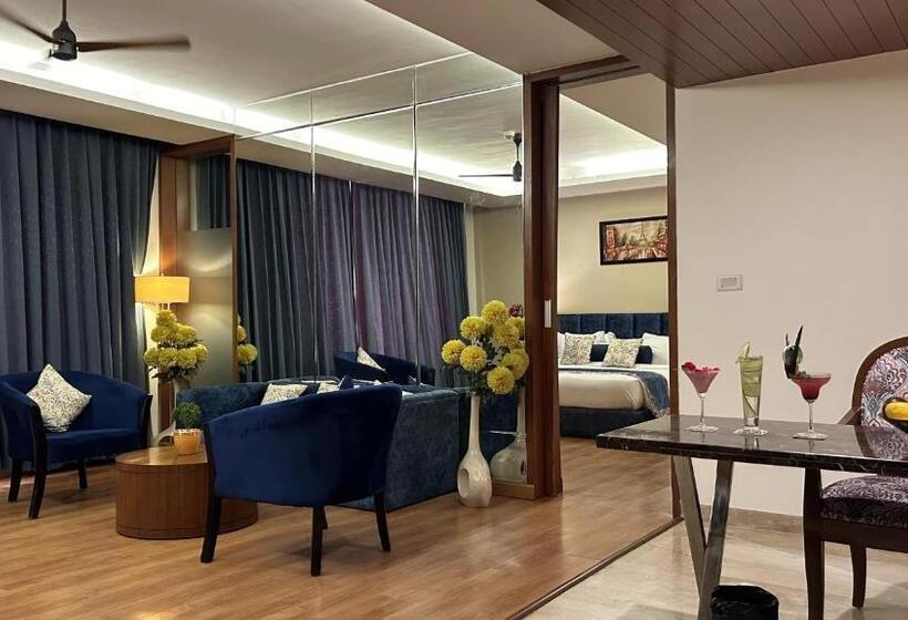 ホテル The Conway